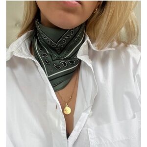 Lescarf Green Paisley Silk Scarf